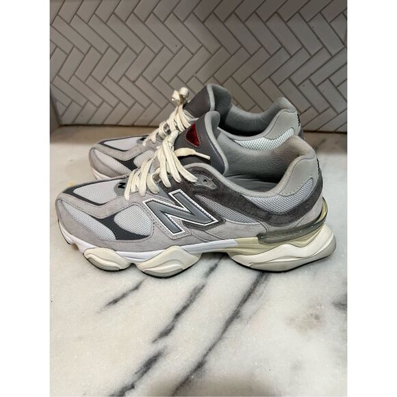 New Balance 9060 Rain Cloud Grey U9060GRY Men’s Size 13 No Box Gently Used main image 5